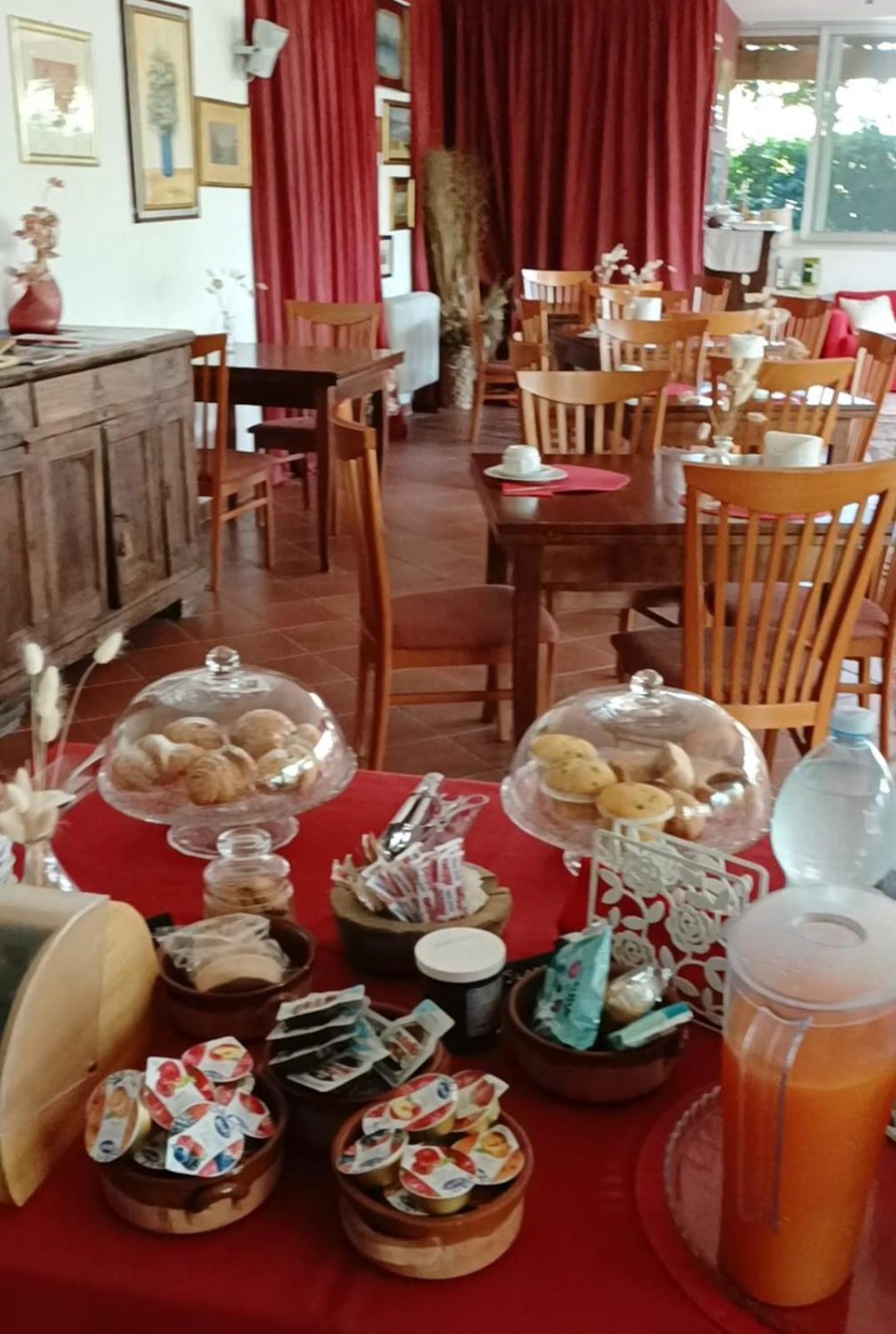 Agriturismo Le Vedute 比谢列 外观 照片